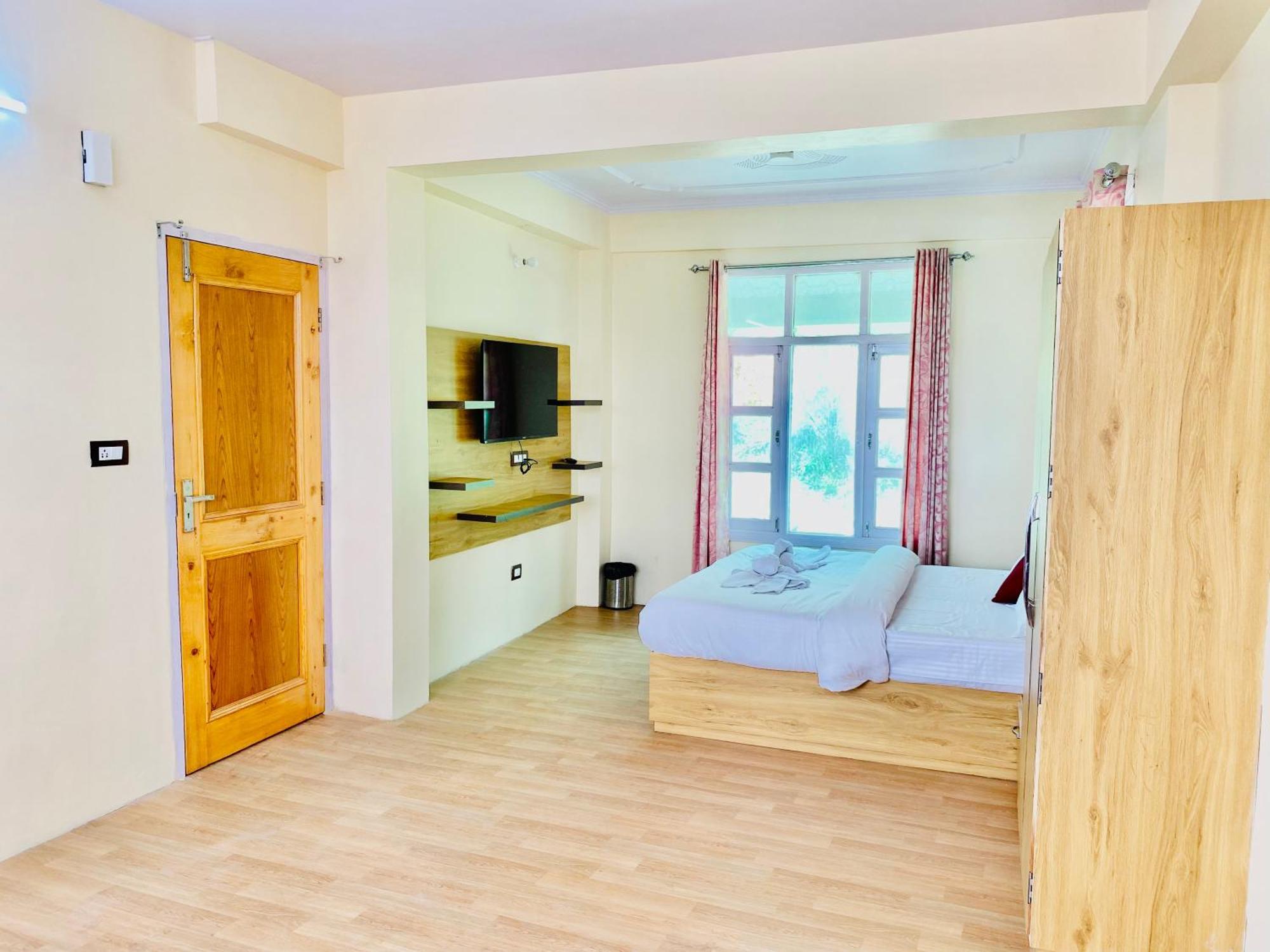 Royal Green Mashobra - Mountain And Valley View Rooms Shimla Extérieur photo