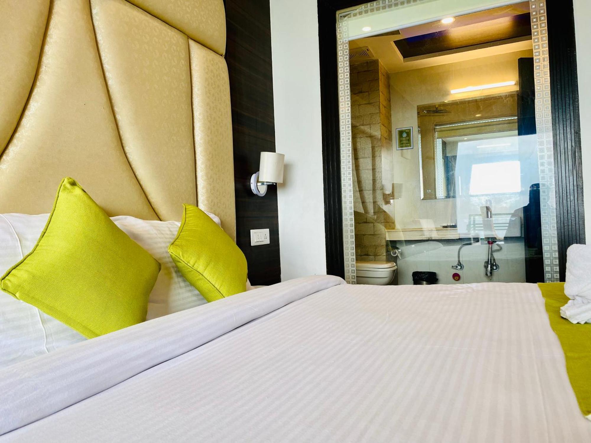 Royal Green Mashobra - Mountain And Valley View Rooms Shimla Extérieur photo